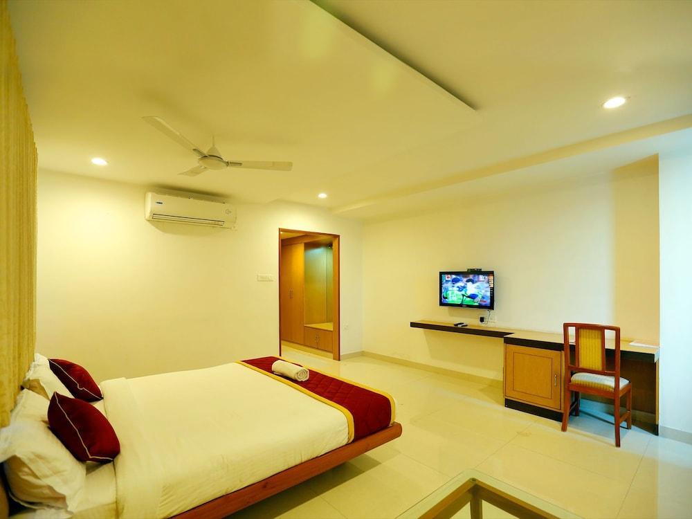 Fabhotel Syberitic Suites Gachibowli - Fully Vaccinated Staff Kondapur  المظهر الخارجي الصورة
