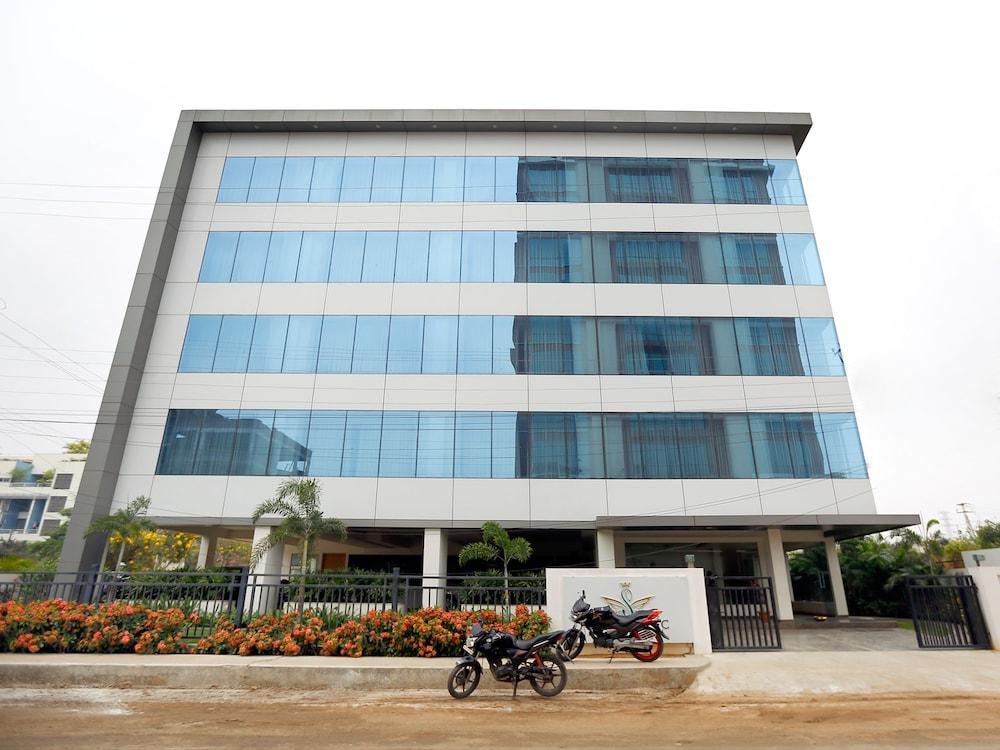 Fabhotel Syberitic Suites Gachibowli - Fully Vaccinated Staff Kondapur  المظهر الخارجي الصورة