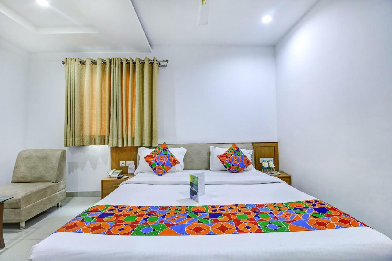 Fabhotel Syberitic Suites Gachibowli - Fully Vaccinated Staff Kondapur  المظهر الخارجي الصورة