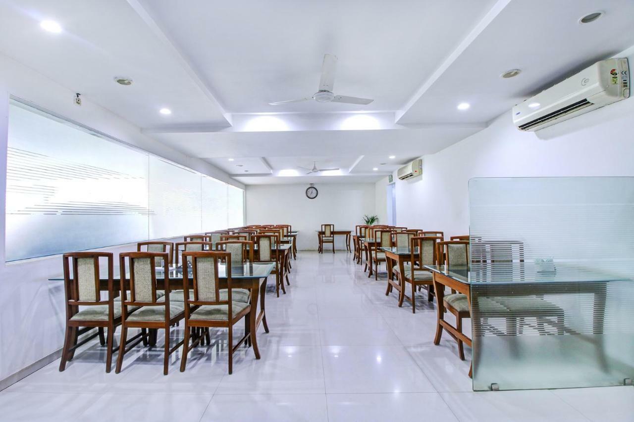 Fabhotel Syberitic Suites Gachibowli - Fully Vaccinated Staff Kondapur  المظهر الخارجي الصورة